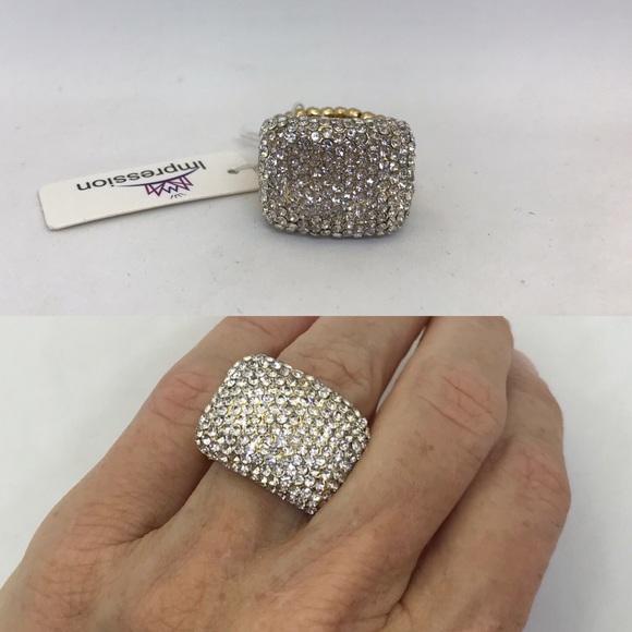 Jewelry - Stretch ring pave style NWT